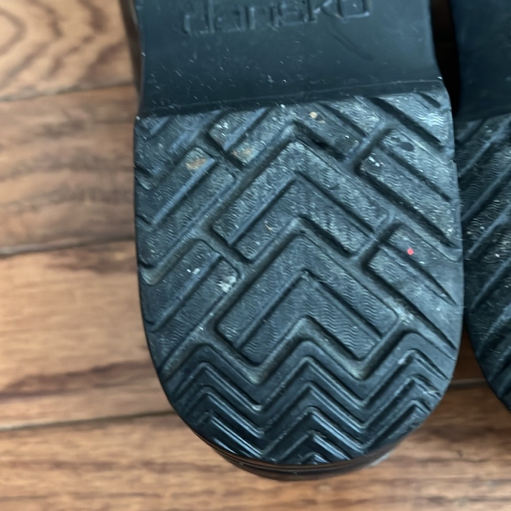 Dansko nursing shoes, size 36 - Picture 2 of 3